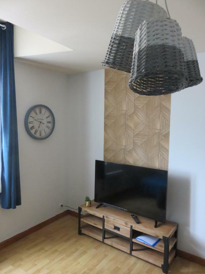Grand Appartement Chaleureux ธูอาร์ ภายนอก รูปภาพ